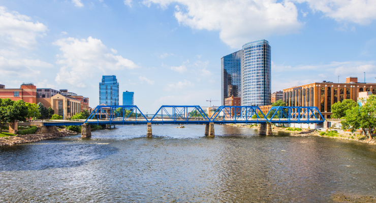 Grand Rapids Michigan skyline