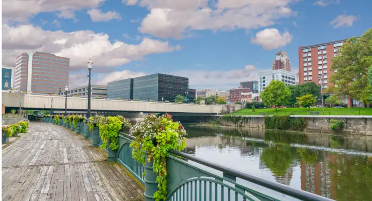 Lansing Michigan skyline
